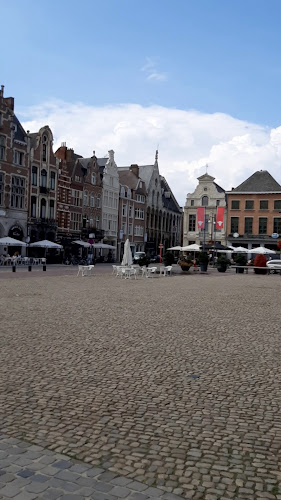 Grote Markt Open Times