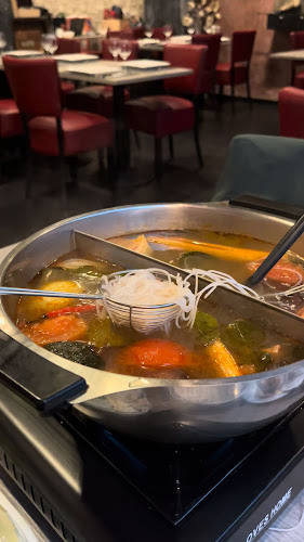 LyLy's Fondue Open Times