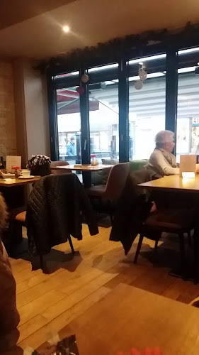 Opinii despre Chapeau în Mol - Horeca