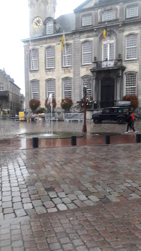 Grote Markt Phone number