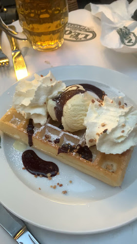 Opinii despre Chez Léon în Brussel - Horeca