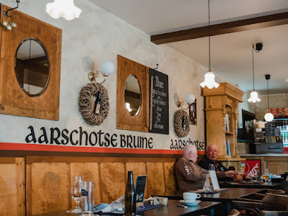 't Bruine Café