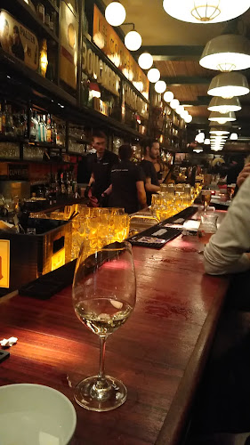 Bar Des Amis Open Times