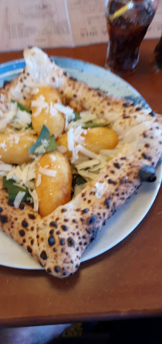 Pl. Maugrétout 12, 7100 La Louvière