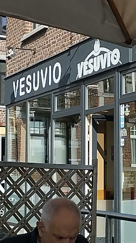 Pizza Vesuvio