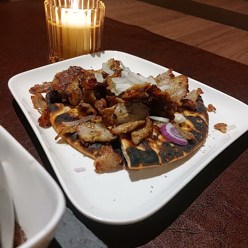 Opinii despre Les Cinq fontaines-τα πέντε πηγάδια în Dinant - Horeca