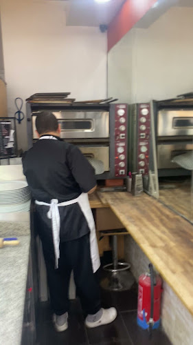 Méditerranéen - Pizzeria et Restaurant Halal Open Times
