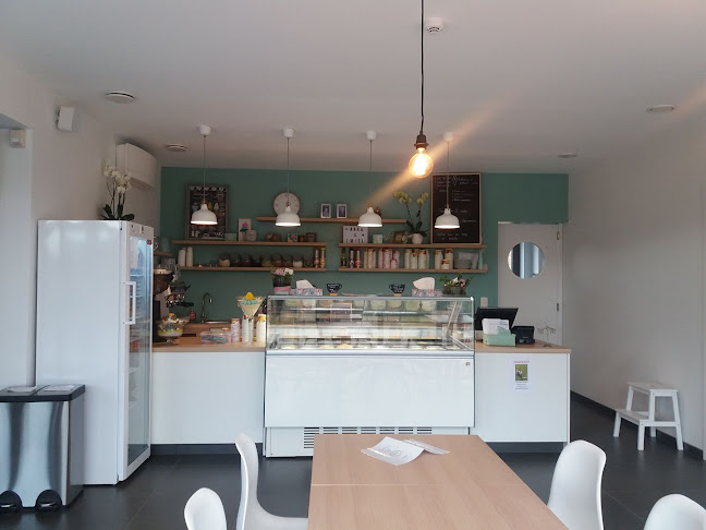 Ijssalon/koffiebar Anna & Emiel