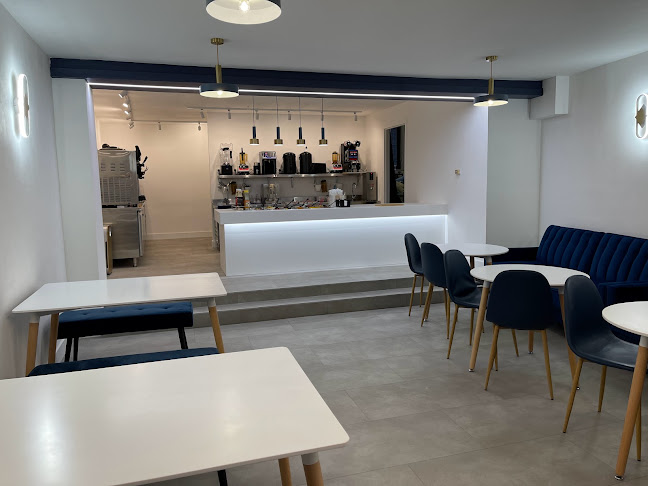 IJSTEA - Bubble Tea & Frozen Yogurt