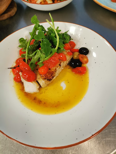 Comentarii opinii despre Cuzina