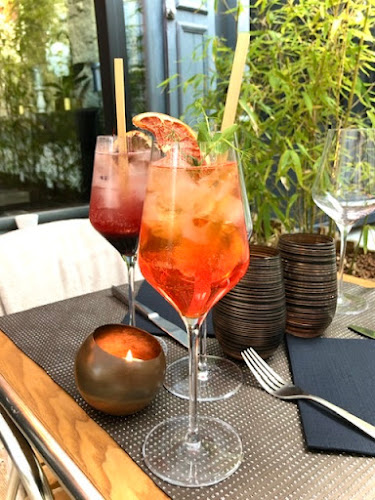 Comentarii opinii despre L'un des sens