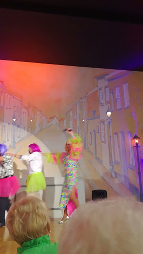 Comentarii opinii despre Etropal Shows