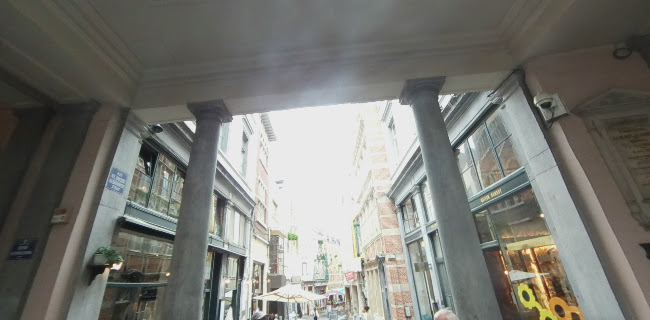 Opinii despre Maison Dandoy - Galeries în Brussel - Horeca