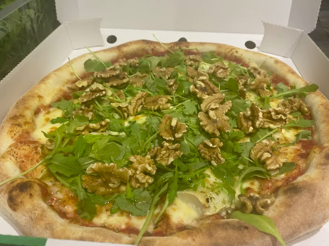 Pizza fiorentina Open Times
