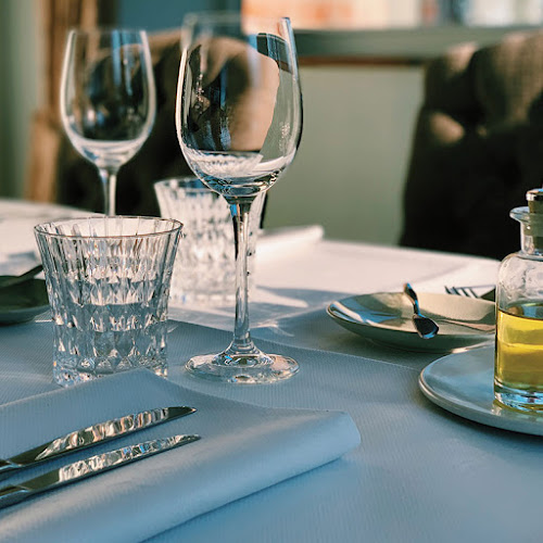Restaurant D'Urville Open Times