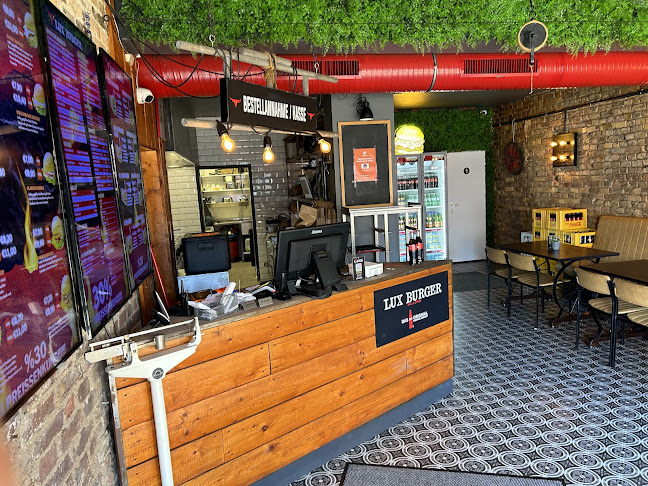 LUX BURGER