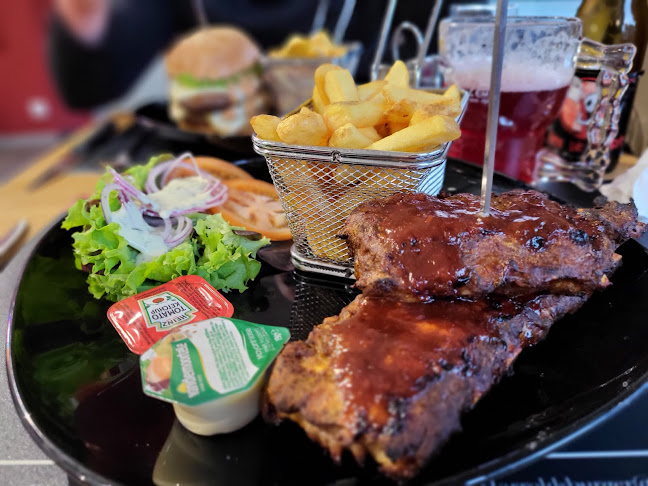 Comentarii opinii despre Harrold's - The World of Burger