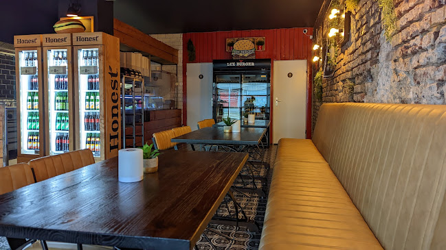 LUX BURGER Open Times