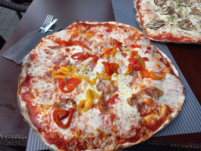 Opinii despre Cosi Com'e Pizzeria Focacceria în Vorst - Horeca