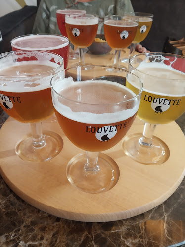 Comments and reviews of La Ferme des Loups