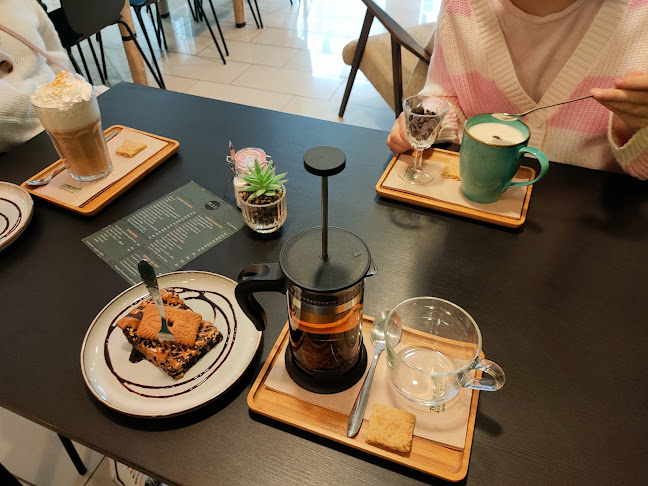 MAU kattencafé🐈‍⬛ - Horeca