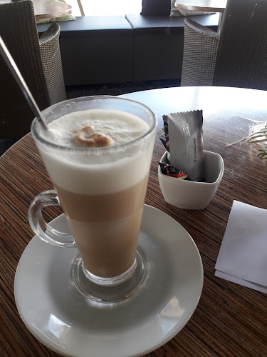 Comentarii opinii despre Chapeau