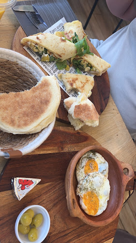 Brunchy Phone number