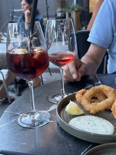 Bar cava Open Times