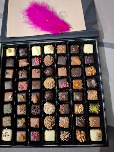 http://www.beugniesleschocolats.be/shop/