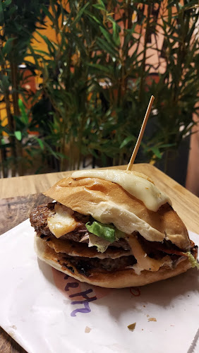 Kev Burger 100% Pur Vorig. Phone number