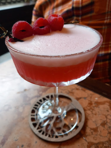 Comentarii opinii despre Le Bistrot Parisien