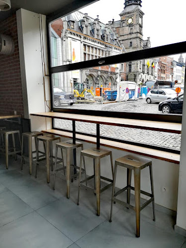 Opinii despre Le Parapluie National - Binche în Binche - Horeca