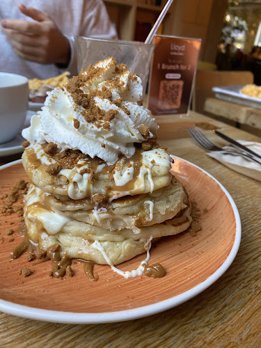 Comentarii opinii despre Lloyd Coffee Eatery Louise