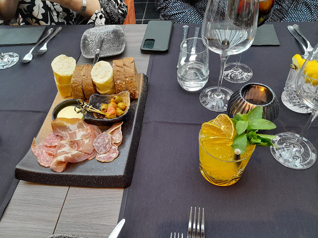 Comentarii opinii despre Bistro Restaurant De Grilloir Vivenkapelle