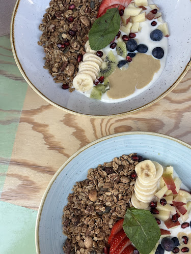 Plus+ | Breakfast & Lunch Spot in Ghent Open Times