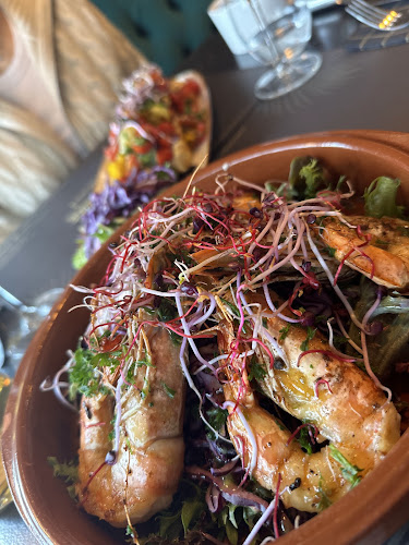 http://www.laplancha.restaurant/