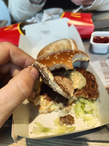 McDonald's Sint-Truiden Open Times