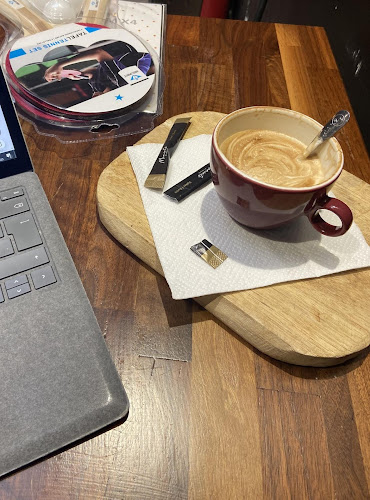 Opinii despre Kafeino Etterbeek în Etterbeek - Horeca