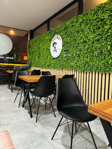 Opinii despre Snack Shérif în Charleroi - Horeca