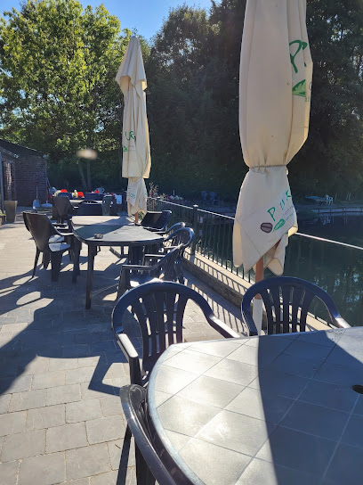 Au Comte De Beaurieux