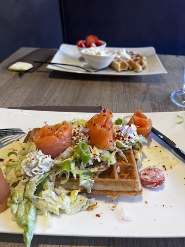 http://thehouseofwaffles.com/
