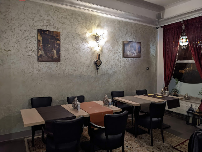 Comments and reviews of La Médina