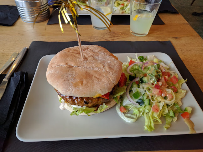 Comentarii opinii despre Café Sport