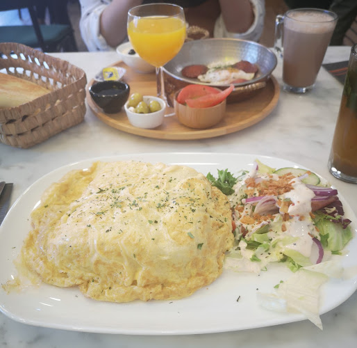 Comments and reviews of Brunchy