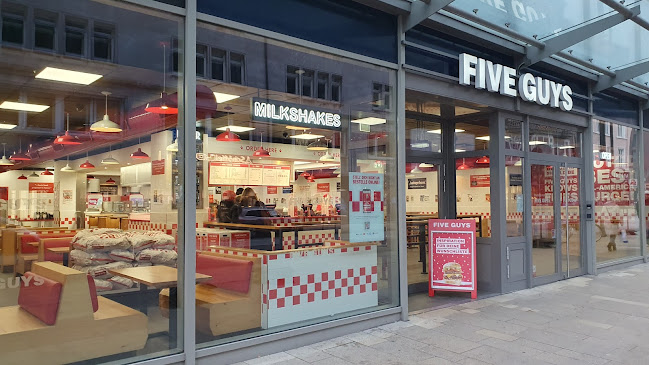 Comentarii opinii despre Five Guys Hamburg Jungfernstieg