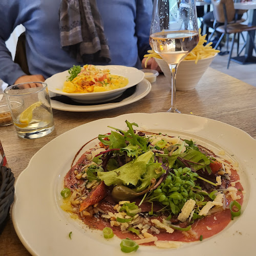 Comentarii opinii despre Bistro Den Teut