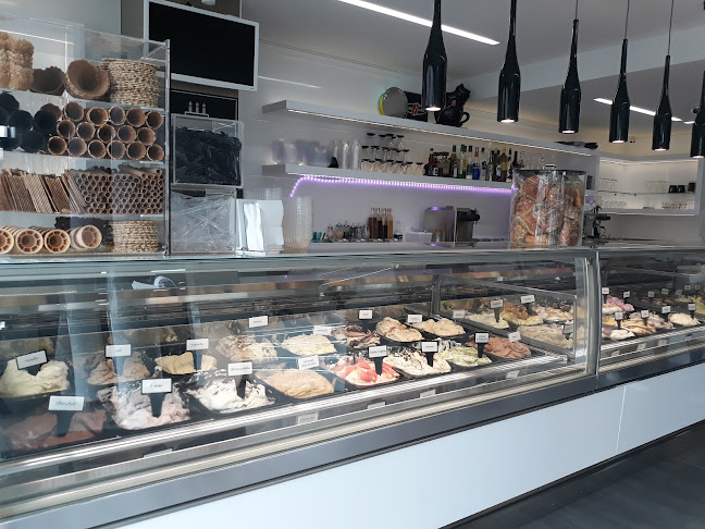 Gelatissimo (Là où le Service est aussi glacé que le reste) - Horeca
