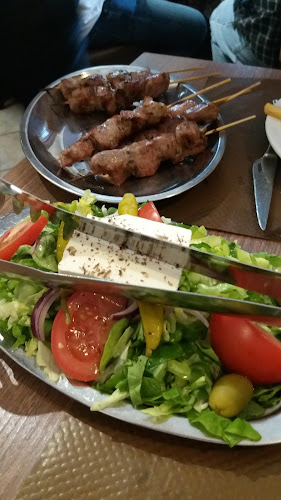 Comments and reviews of Le Lindos chez Stasi