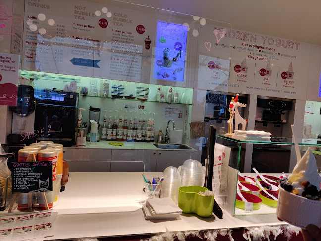 Comentarii opinii despre Moochie Fabulous Frozen Yogurt Gent