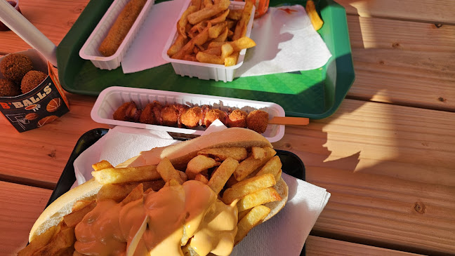 Comments and reviews of Friterie "Au Chat l'Heureux"